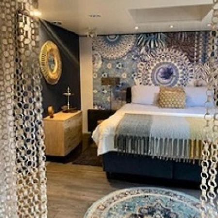 Het Atelier, Sfeervolle B&B Compleet Appartement In Hartje Staphorst Luaran gambar