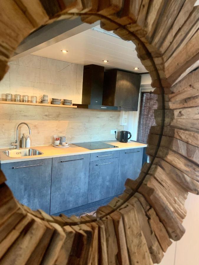 Het Atelier, Sfeervolle B&B Compleet Appartement In Hartje Staphorst Luaran gambar