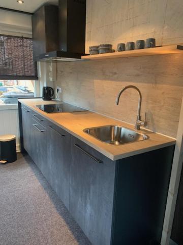 Het Atelier, Sfeervolle B&B Compleet Appartement In Hartje Staphorst Luaran gambar